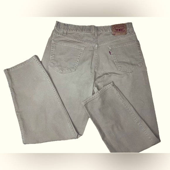 Levi's Other - Vintage Levis 550 Relaxed Fit 36x32 Mens Khaki Jeans Pants
Made in USA 1990s Y2K